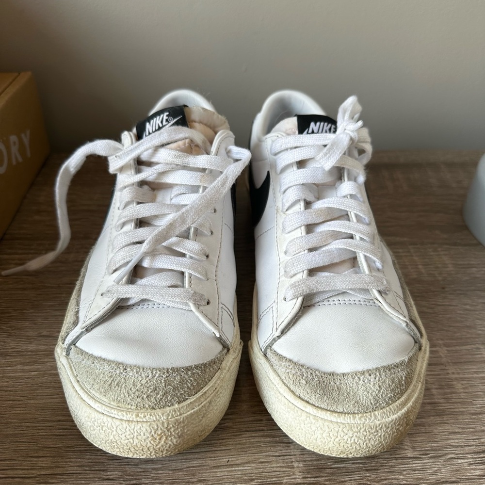 Nike low tops